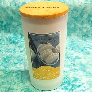 Stone + Moss Soy Candle! Sweet Vanilla Musk!